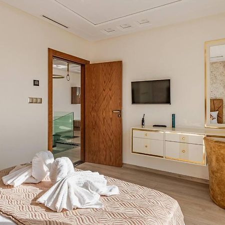 Royale Duplexe Pleine Centre Tanger Apartment Ngoại thất bức ảnh