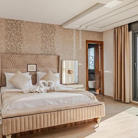 Royale Duplexe Pleine Centre Tanger Apartment Ngoại thất bức ảnh