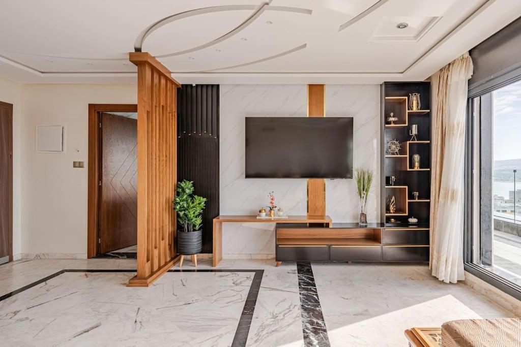 Royale Duplexe Pleine Centre Tanger Apartment Ngoại thất bức ảnh
