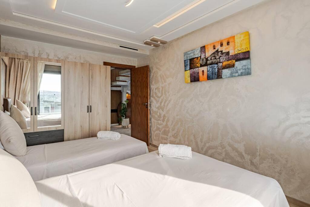 Royale Duplexe Pleine Centre Tanger Apartment Ngoại thất bức ảnh