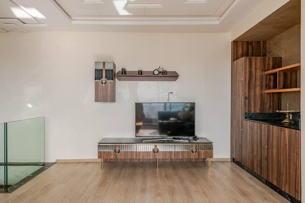 Royale Duplexe Pleine Centre Tanger Apartment Ngoại thất bức ảnh